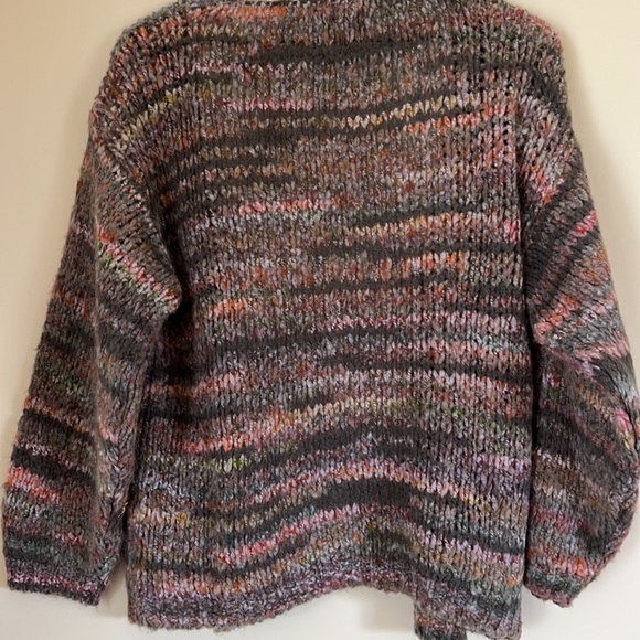 NWOT Barretti spacedye sweater/ cardigan size small - Picture 4 of 6
